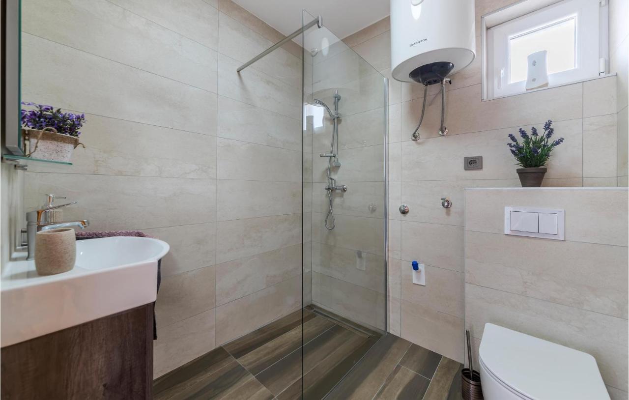 Cozy Apartment In Pula With Kitchen ภายนอก รูปภาพ